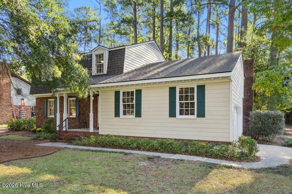 Photo of 1215 S Crescent Drive, Smithfield, NC 27577 (MLS # 100609100)