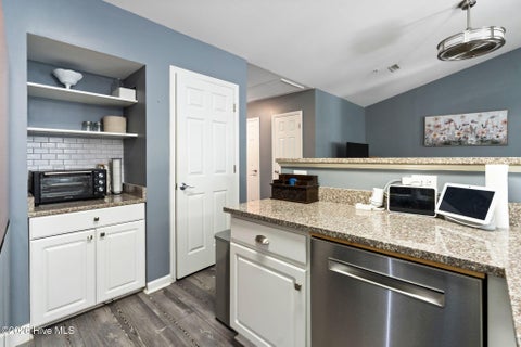 Tiny photo for 1402 Willoughby Park Court #Unit 7, Wilmington, NC 28412 (MLS # 100600202)