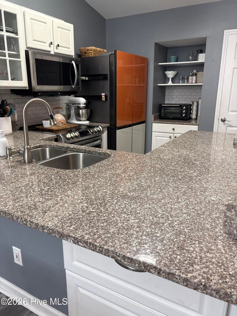 Tiny photo for 1402 Willoughby Park Court #Unit 7, Wilmington, NC 28412 (MLS # 100600202)