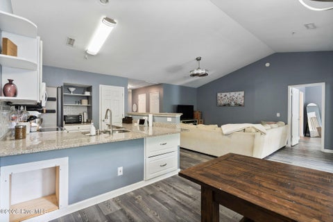 Tiny photo for 1402 Willoughby Park Court #Unit 7, Wilmington, NC 28412 (MLS # 100600202)
