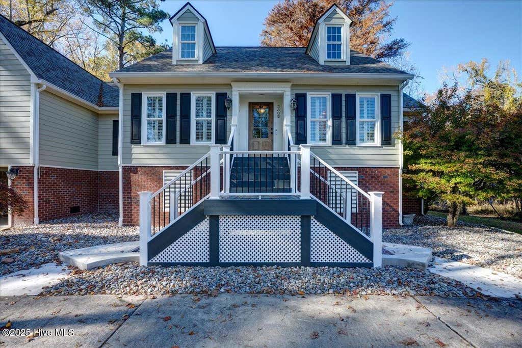 Photo of 3302 Country Club Road, Trent Woods, NC 28562 (MLS # 100593107)