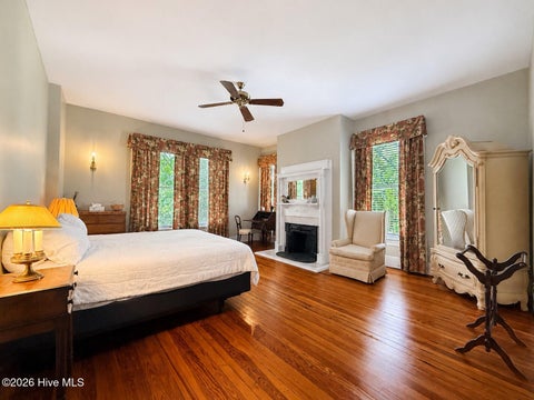 Tiny photo for 113 Nun Street, Wilmington, NC 28401 (MLS # 100578840)