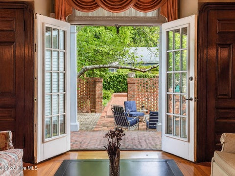 Tiny photo for 113 Nun Street, Wilmington, NC 28401 (MLS # 100578840)