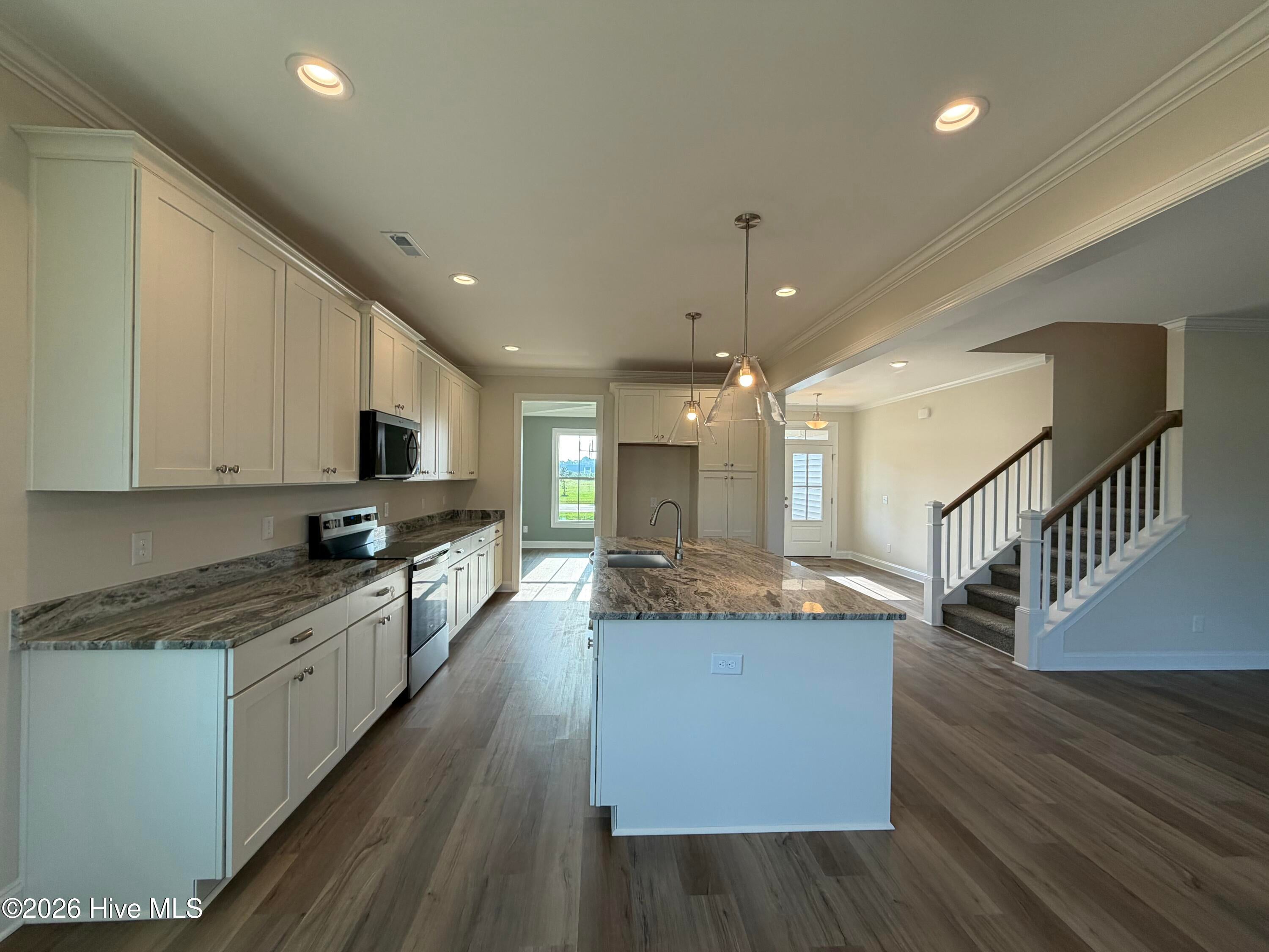 818 Tupelo Tree Drive