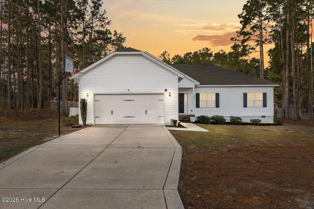 Photo of 730 W Baltimore Avenue, Pinebluff, NC 28373 (MLS # 100561845)