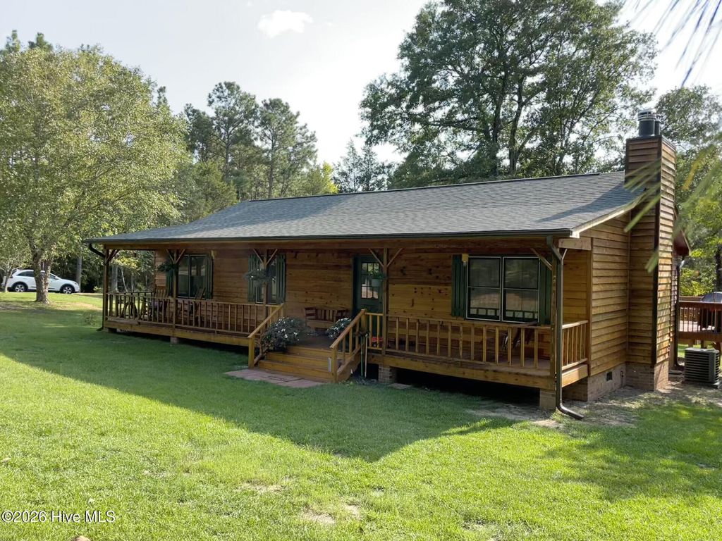 Photo of 228 Windy Hill Road, Aberdeen, NC 28315 (MLS # 100553039)