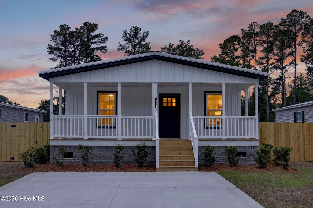 Photo of 1021 Pine Ridge Court, Castle Hayne, NC 28429 (MLS # 100559135)