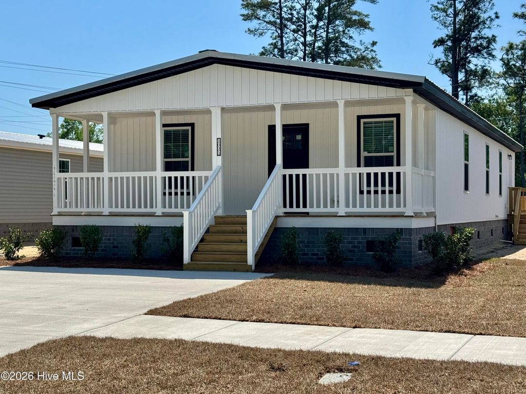 Photo of 1021 Pine Ridge Court, Castle Hayne, NC 28429 (MLS # 100559135)