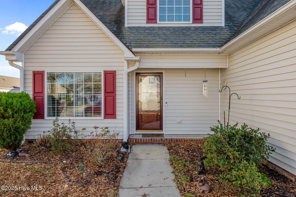 Photo of 308 Louisia Mae Way, New Bern, NC 28560 (MLS # 100545416)