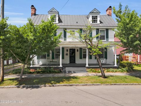 Photo of 208 Johnson Street, New Bern, NC 28560 (MLS # 100569485)