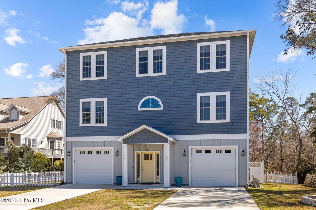 Photo of 310 Lord Berkeley Drive, Emerald Isle, NC 28594 (MLS # 100569945)