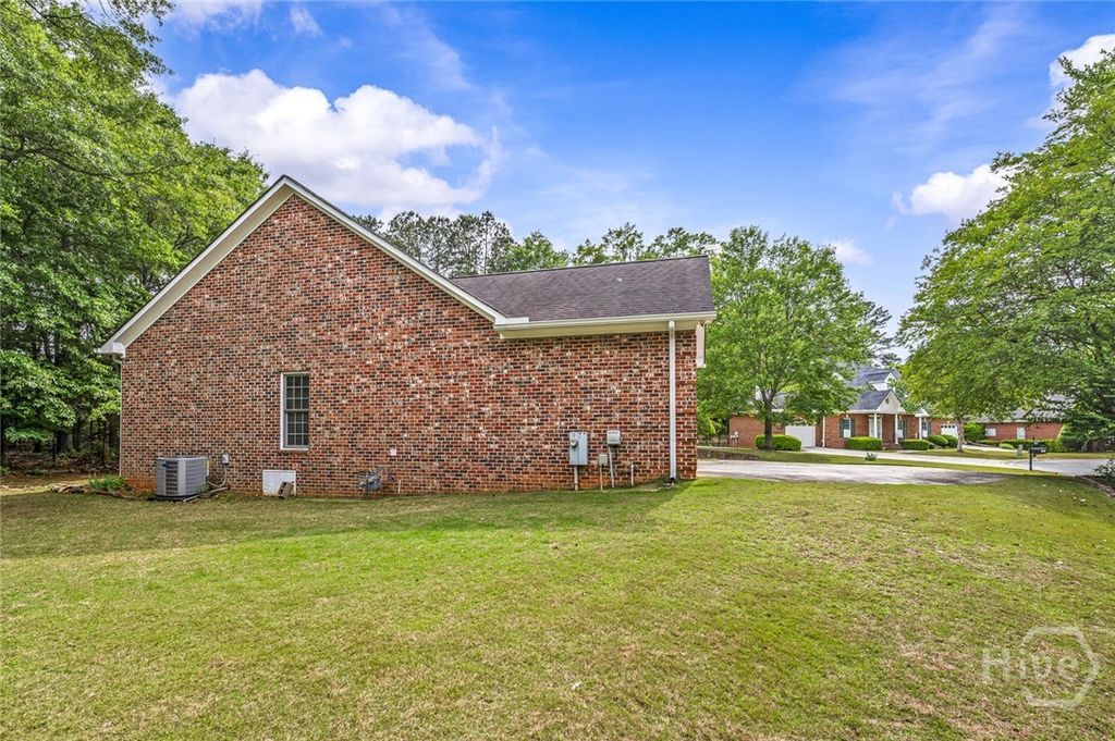 Photo of 122 Flatrock Court, Athens, GA 30605 (MLS # CL355904)