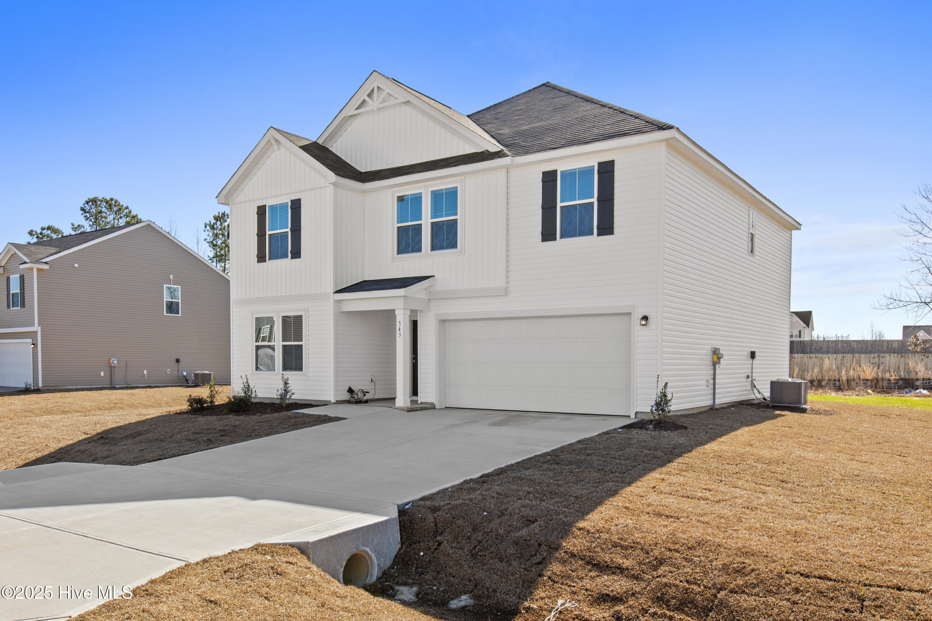 611 S Squires Run Lane