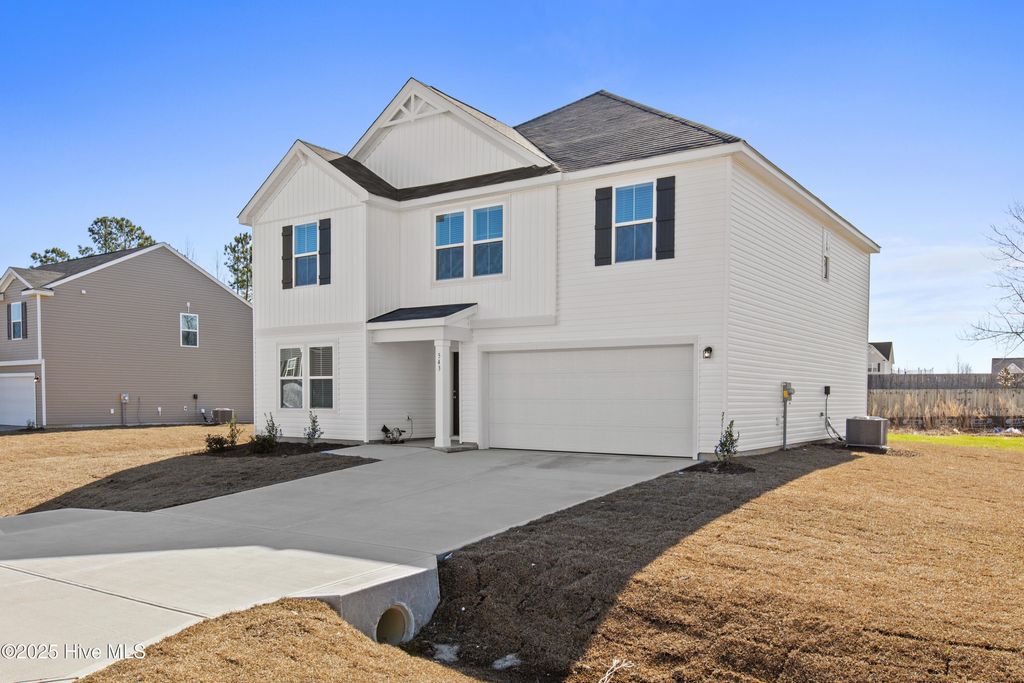 Photo of 611 S Squires Run Lane, Richlands, NC 28574 (MLS # 100533532)