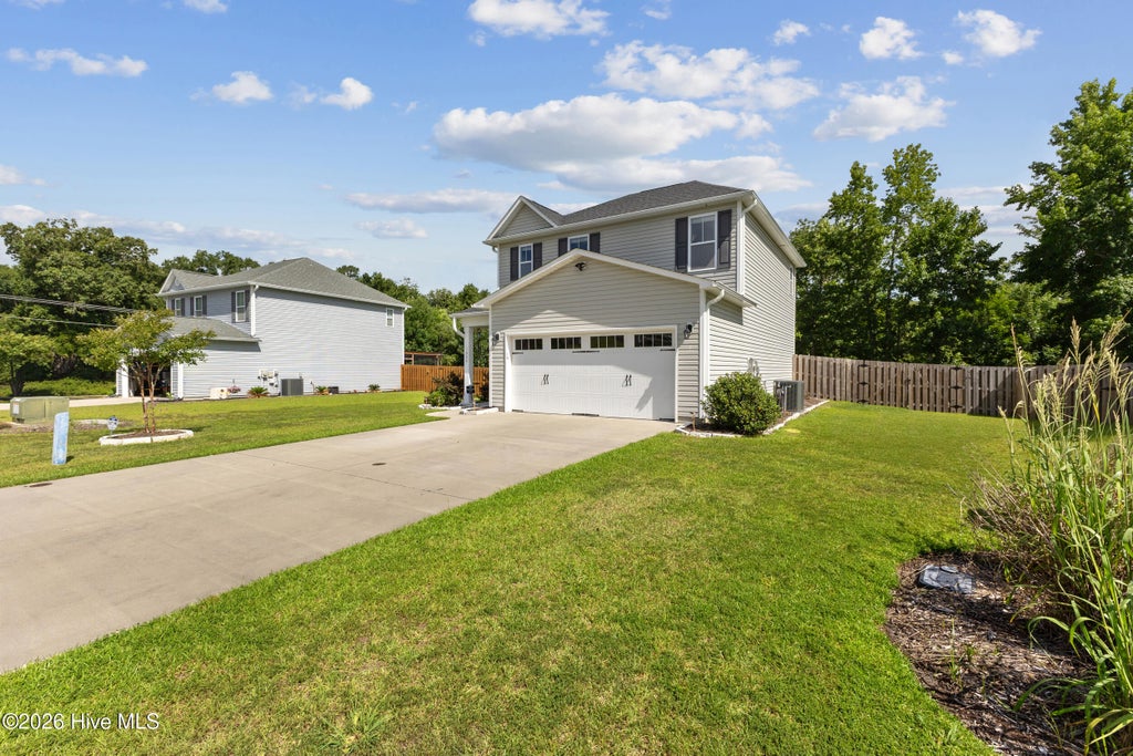 Photo of 554 Avendale Drive, Rocky Point, NC 28457 (MLS # 100583925)