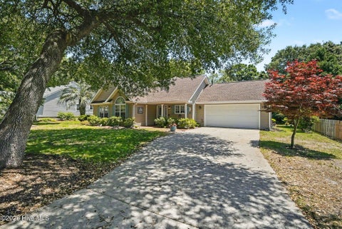 Homes For Sale - 1737 Rosebay Court<br/> Ocean Isle Beach, NC 28469