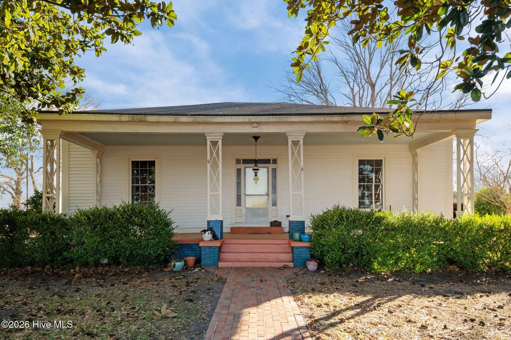 Photo of 3298 Yankee Hall Road, Greenville, NC 27834 (MLS # 100547751)