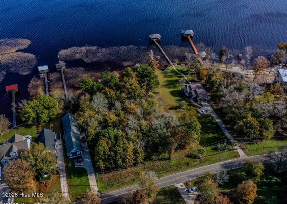136 WACCAMAW SHORES RD, LAKE WACCAMAW, NC 28450 - Image 08f53b05c7cfe287caaa21cd65957ee2/3440597297