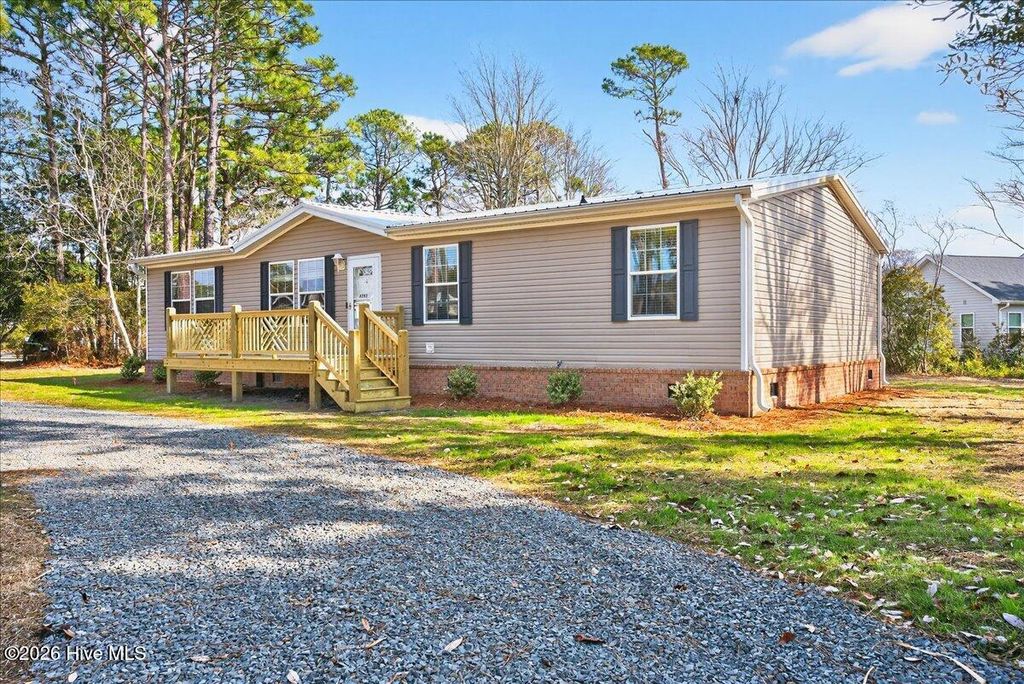 Photo of 4393 Sea Pines Drive SE, Southport, NC 28461 (MLS # 100553428)