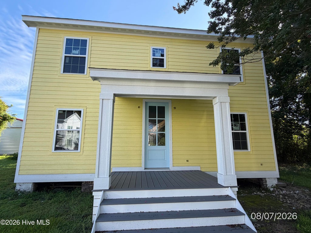 Photo of 502 E Burgess Street, Elizabeth City, NC 27909 (MLS # 100600779)