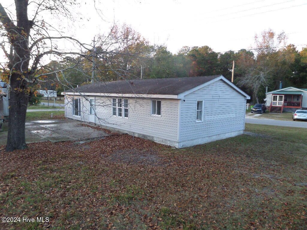 Photo of 2201 Chestnut Avenue, New Bern, NC 28562 (MLS # 100530586)