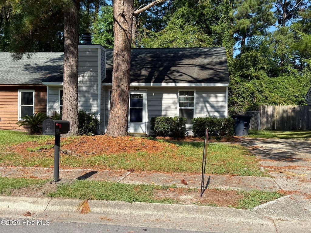 Photo of 173 Corey Circle, Jacksonville, NC 28546 (MLS # 100597687)