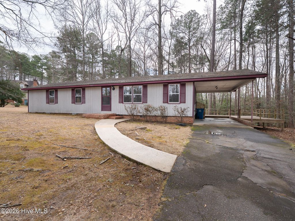 Photo of 201 Poplar Street, Carthage, NC 28327 (MLS # 100554614)