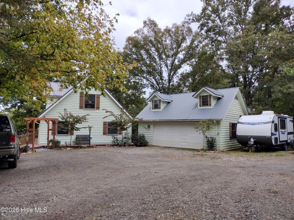 Photo of 33 Lake Wells Terrace, Murphy, NC 28906 (MLS # 100608323)