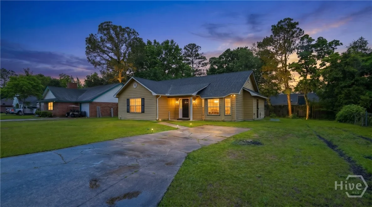 612 Trevor Street