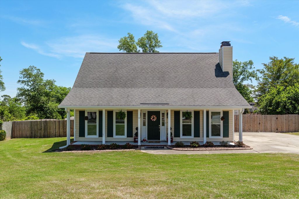 Photo of 624 Bridgton Drive, Martinez, GA 30907 (MLS # 555224)