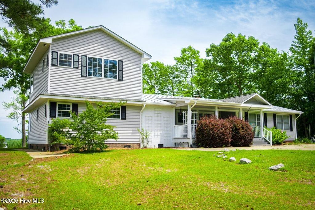 Photo of 577 Davenport Road, Columbia, NC 27925 (MLS # 100572362)