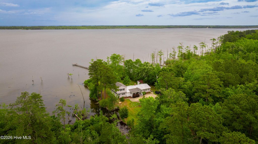 Photo of 577 Davenport Road, Columbia, NC 27925 (MLS # 100572362)