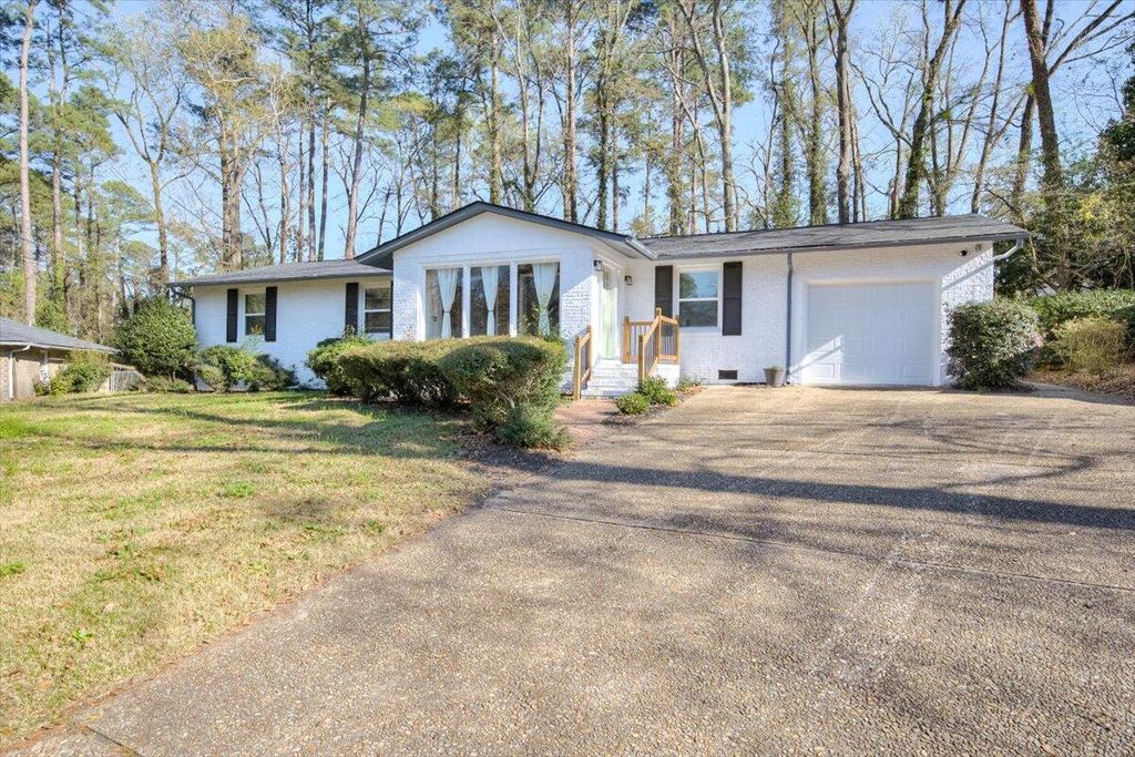 Photo of 2372 Courtney Circle, Augusta, GA 30906 (MLS # 553366)