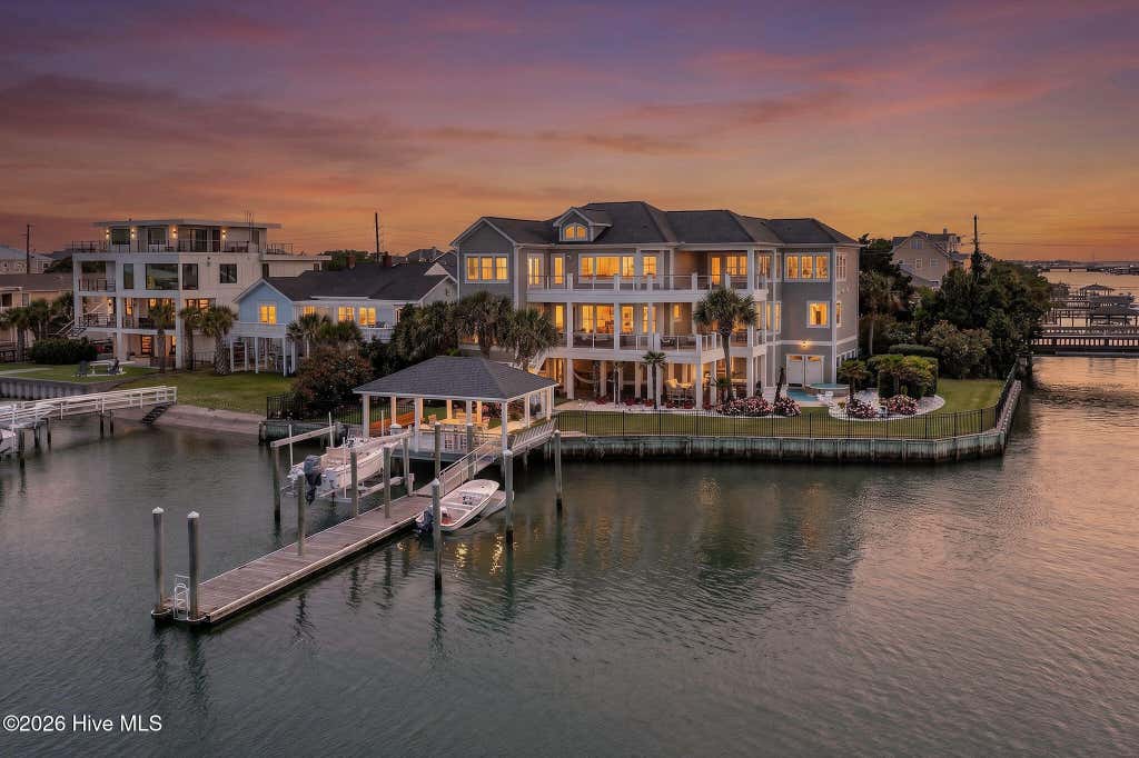 Photo of 24 W Salisbury Street, Wrightsville Beach, NC 28480 (MLS # 100580287)