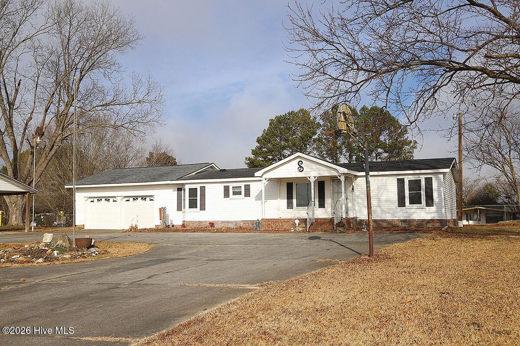 Photo of 2582 Bakers Chapel Road, Smithfield, NC 27577 (MLS # 100547882)