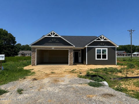 Homes For Sale - 14 Kizzy Drive<br/> Johnston County, Selma, NC 27576