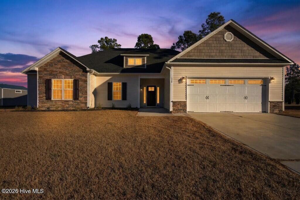 Photo of 174 Finch Lane, New Bern, NC 28560 (MLS # 100548187)