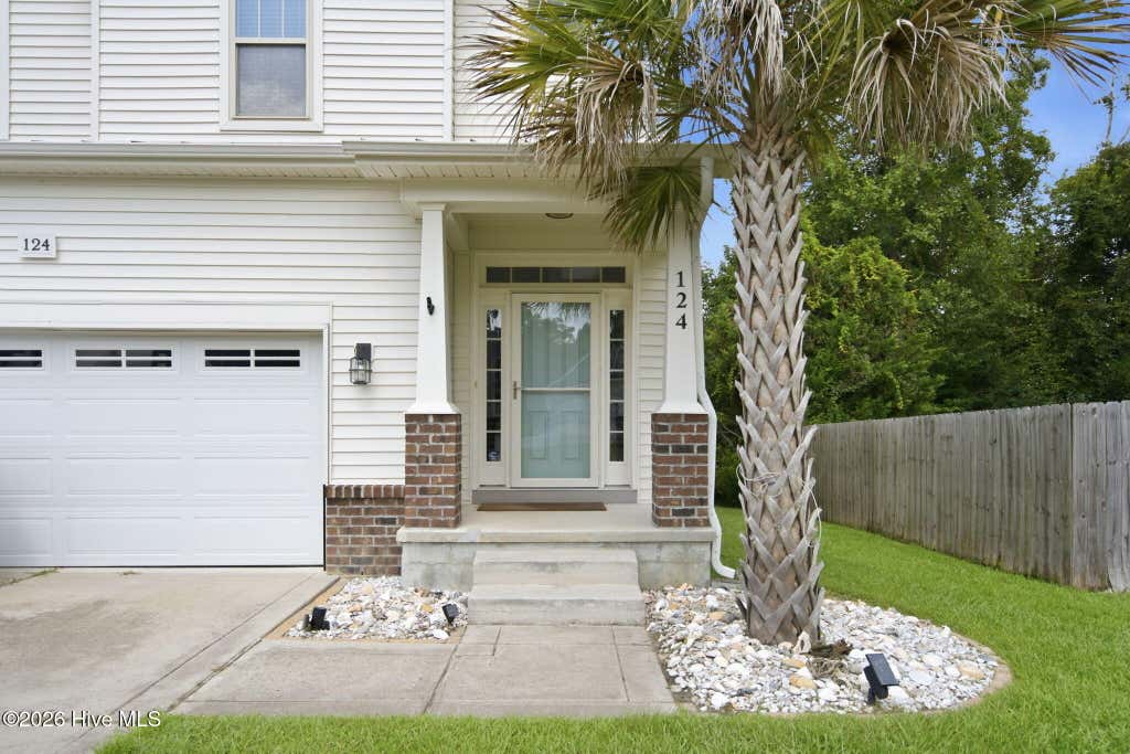Photo of 124 Katrina Street, Sneads Ferry, NC 28460 (MLS # 100598954)