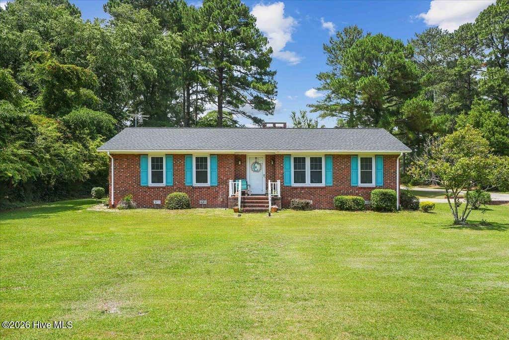 Photo of 419 Forrest Road, Warsaw, NC 28398 (MLS # 100580466)