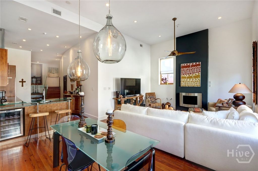 Photo of 9 W York Street #306, Savannah, GA 31401 (MLS # SA344524)