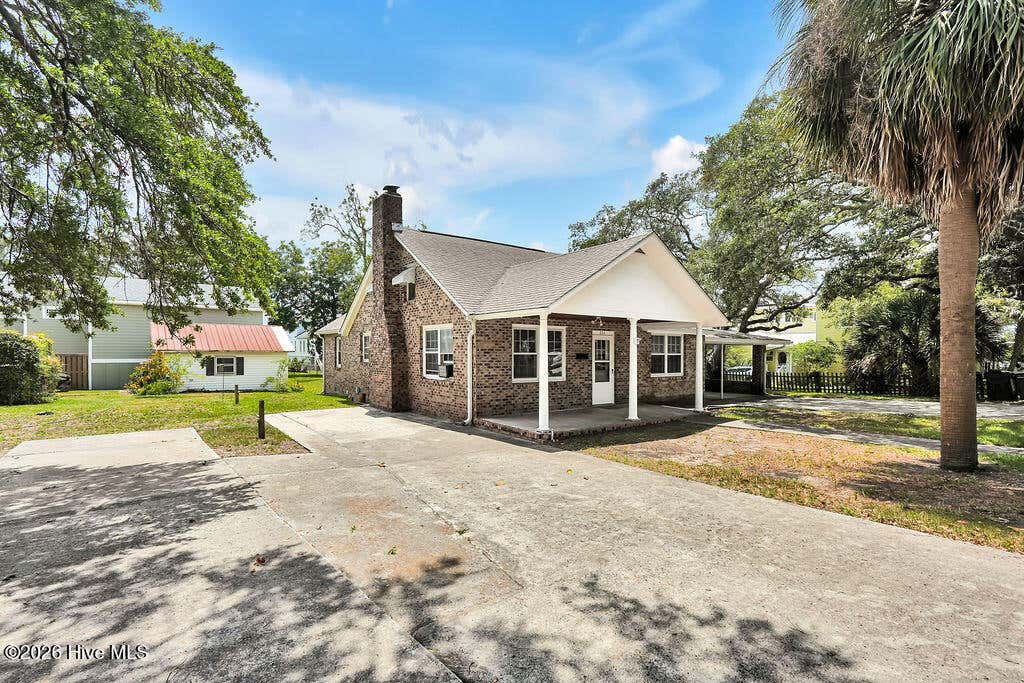 Photo of 205 W Moore Street, Southport, NC 28461 (MLS # 100585956)