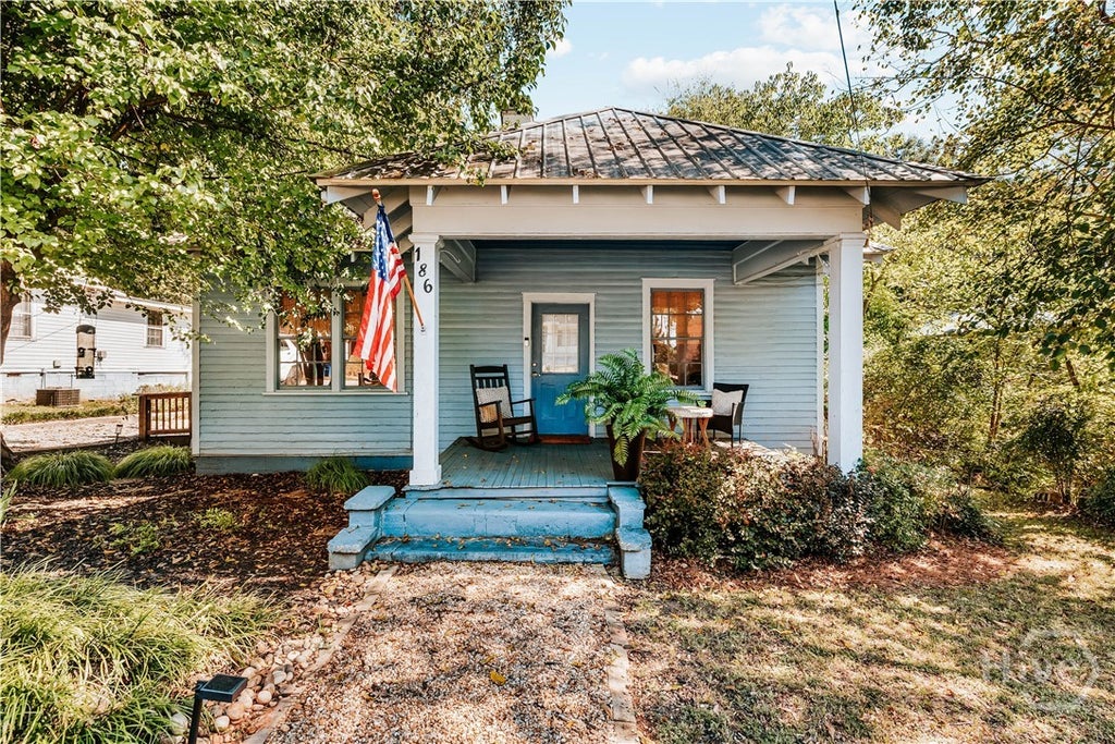 Photo of 186 First Street, Athens, GA 30601 (MLS # CL366079)