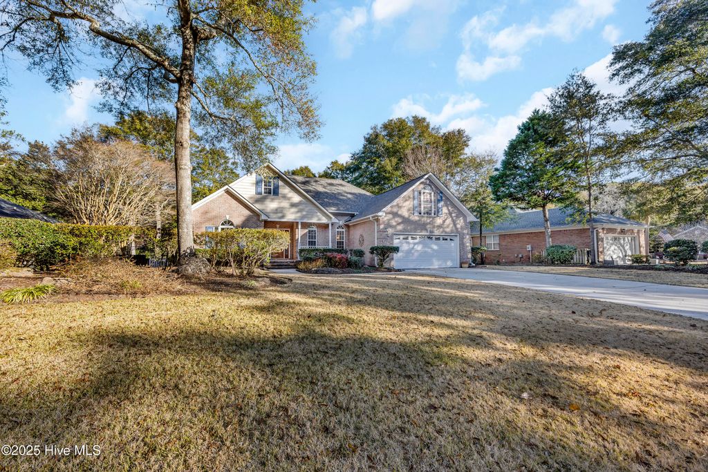 Photo of 709 Valley Brook Road, Wilmington, NC 28412 (MLS # 100546404)