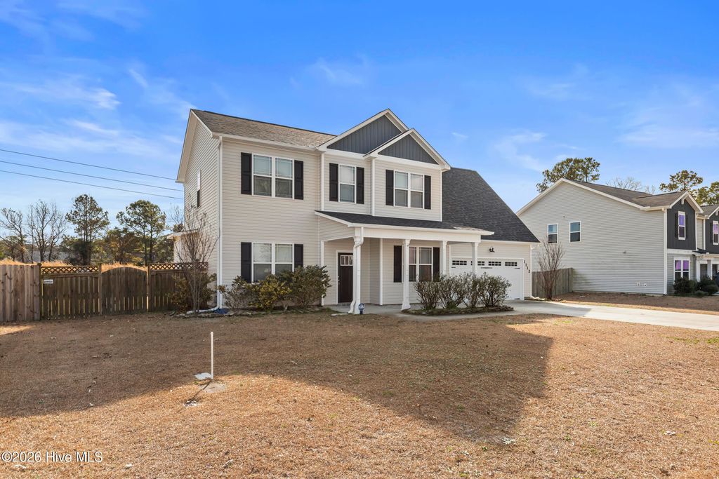 Photo of 1112 Farmhouse Lane, Jacksonville, NC 28546 (MLS # 100548143)