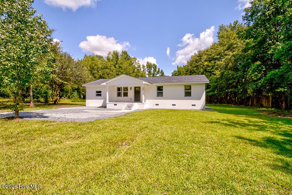 390 Newtown Loop Road