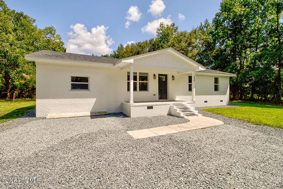 390 Newtown Loop Road, Atkinson, NC, 28421