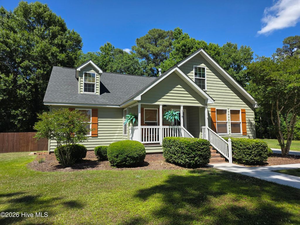 Photo of 116 Schley Avenue, Lake Waccamaw, NC 28450 (MLS # 100575470)