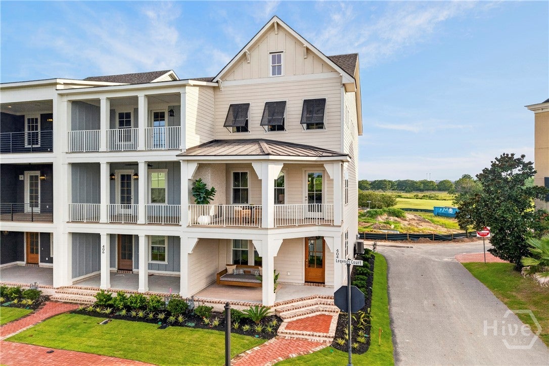 404 Legends Court