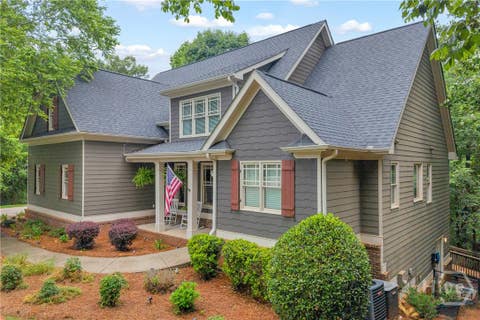 Homes For Sale - 122 Albright Court<br/> Commerce, GA 30529