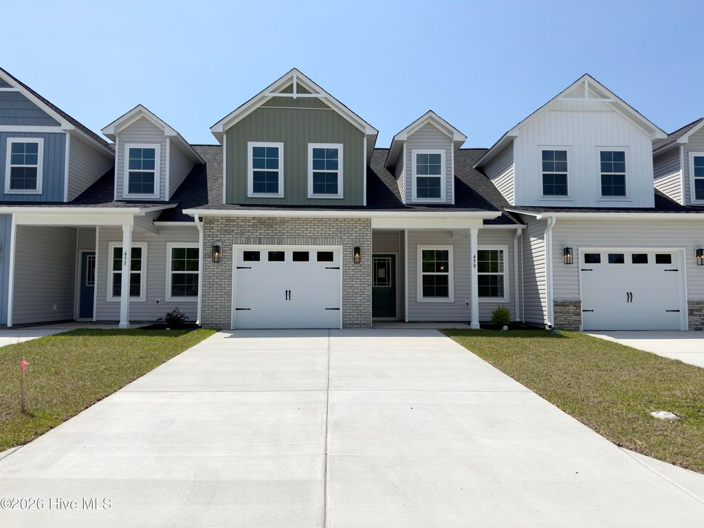 Photo of 459 Timbercrest Circle SE, Bolivia, NC 28422 (MLS # 100547297)